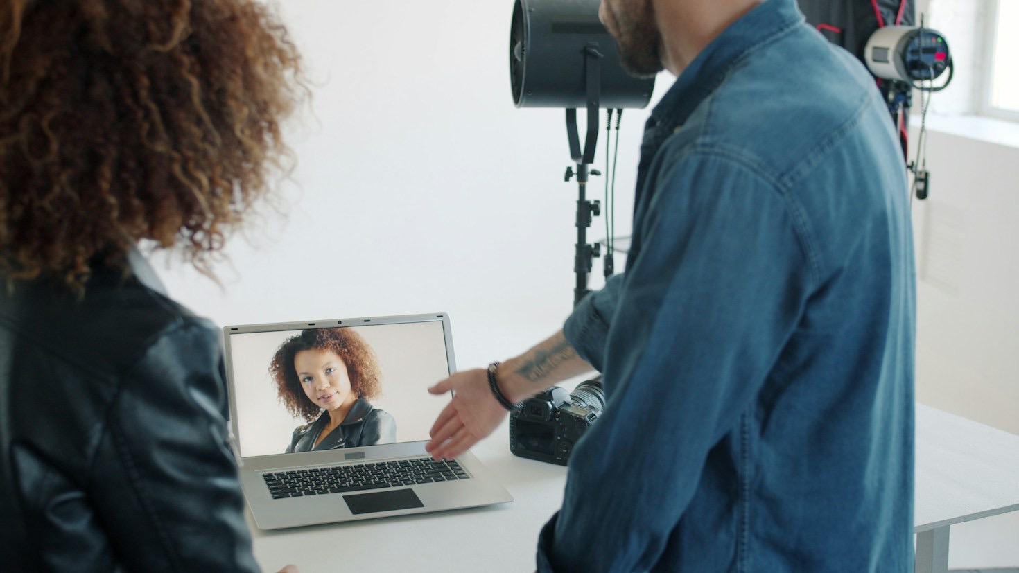 How Modern Executive Headshots Can Transform Your Business Profile